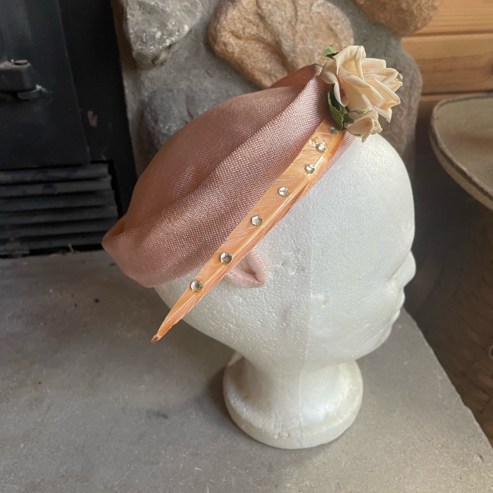 1940s Pale Pink Floral‎ Pillbox Hat - Picture 6 of 7
